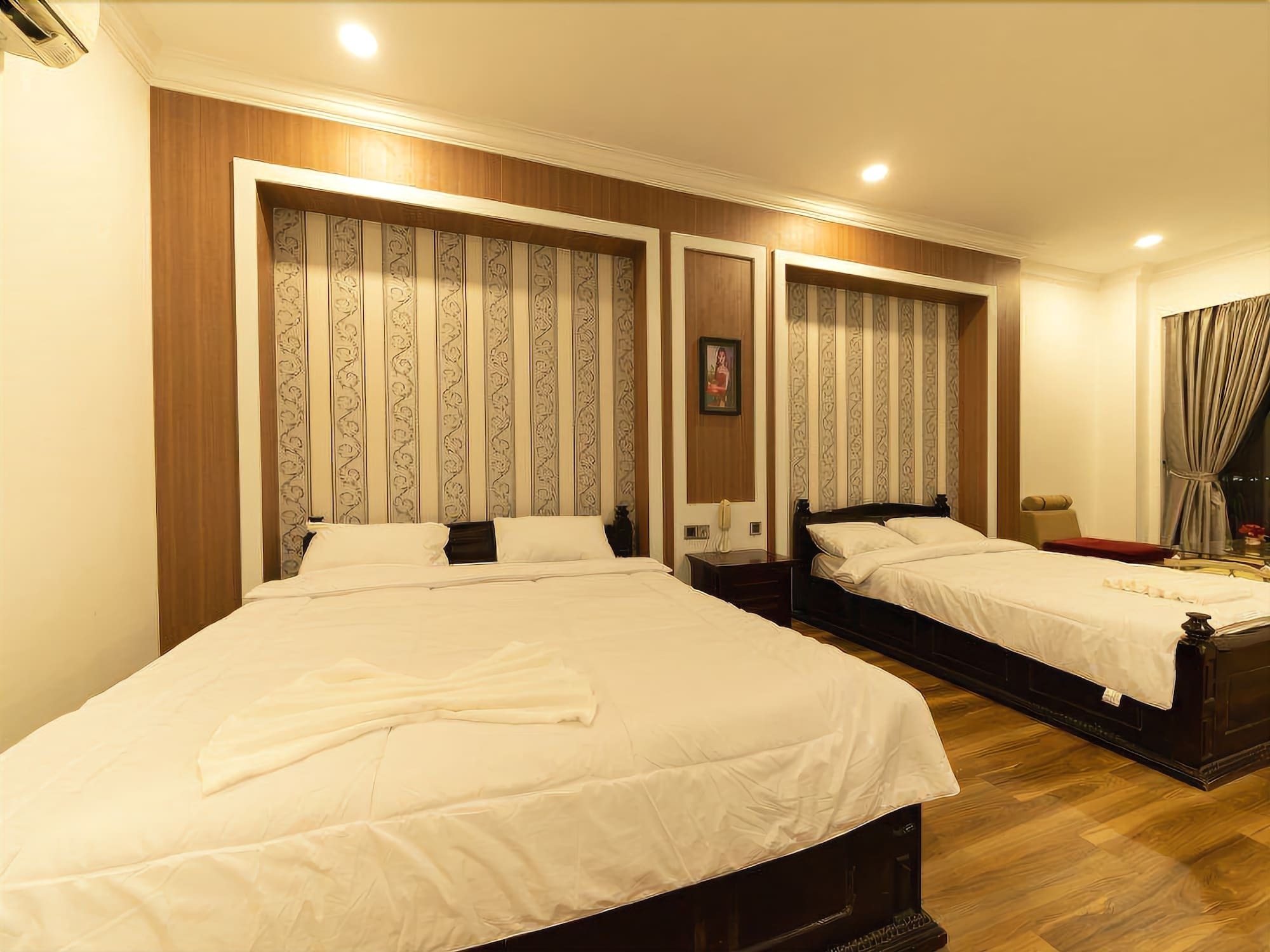 4 Rivers Hotel Phnom Penh Exterior photo